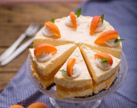 Túrómousse-torta sárgabarackkal